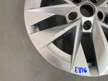Load image into Gallery viewer, 1x Alufelge 17 Zoll 7.0&quot; 5x112 46ET 5E3601025E Skoda Octavia Iv Rim Wheel