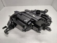 Laden Sie das Bild in den Galerie-Viewer, Frontscheinwerfer VW T-Roc Links Scheinwerfer Headlight SCH3131755585cr