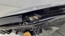 Laden Sie das Bild in den Galerie-Viewer, Frontscheinwerfer VW Caddy I 2K1941031A-KUD Xenon Links Scheinwerfer Headlight SCH2759481526ga