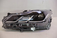 Laden Sie das Bild in den Galerie-Viewer, Frontscheinwerfer Toyota Corolla 81150-02T31 Links Scheinwerfer Headlight SCH9083355828af