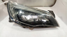 Laden Sie das Bild in den Galerie-Viewer, Frontscheinwerfer Opel Astra J 13371596 Rechts Scheinwerfer Headlight SCH1540762453pr