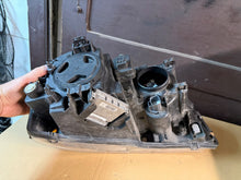 Laden Sie das Bild in den Galerie-Viewer, Frontscheinwerfer Volvo Xc90 89901784 Xenon Links Scheinwerfer Headlight SCH6318142998pr