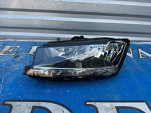 Load image into Gallery viewer, Frontscheinwerfer Skoda Fabia III 6V1941015D Links Scheinwerfer Headlight