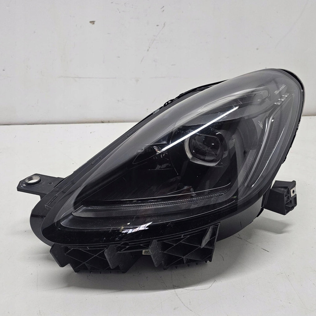 Frontscheinwerfer Maserati I 06702930730 Links Scheinwerfer Headlight SCH4560713795si