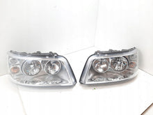 Laden Sie das Bild in den Galerie-Viewer, Frontscheinwerfer VW Transporter Caravelle 304411175L Links Headlight SCH2865224534tj