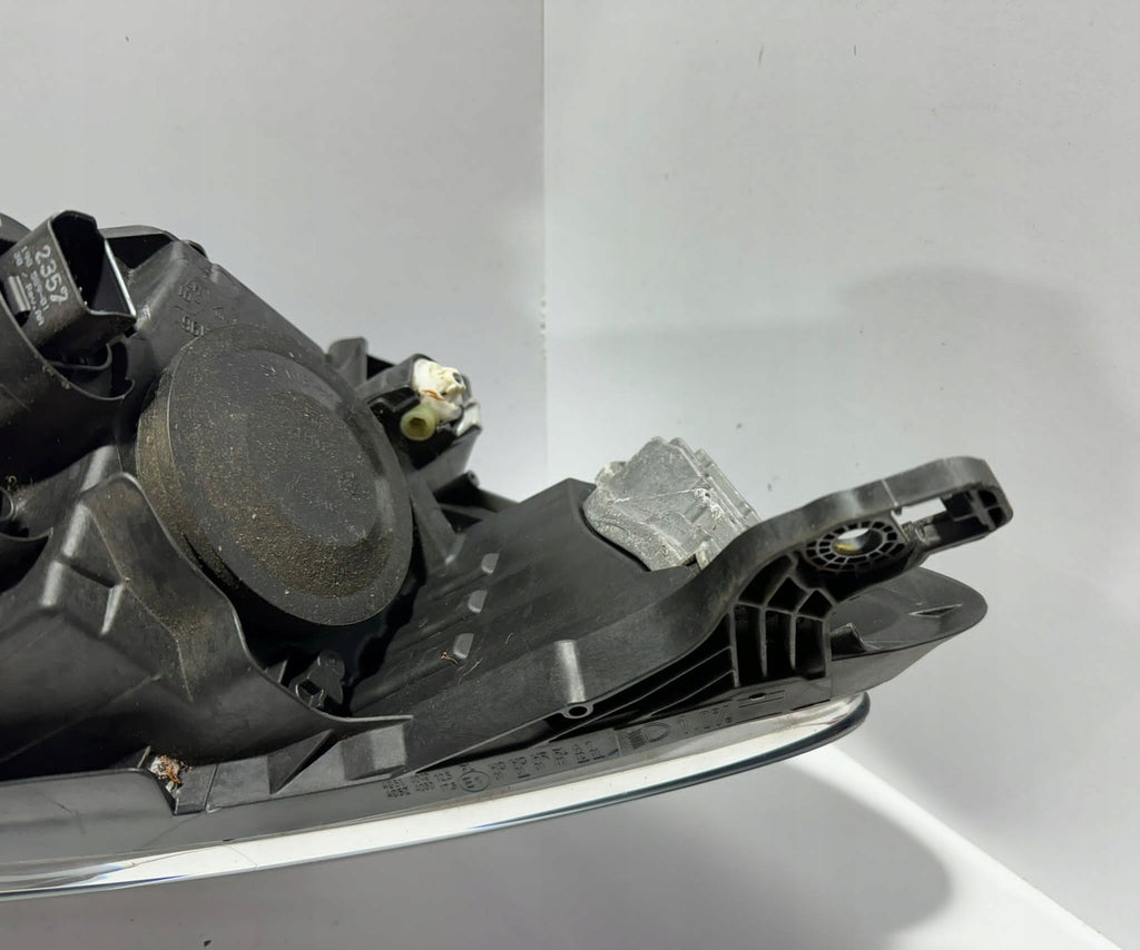 Frontscheinwerfer Renault Kadjar 260609857R 260101096R Rechts oder Links SCH8706239475cs