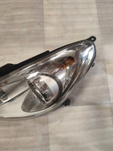 Laden Sie das Bild in den Galerie-Viewer, Frontscheinwerfer Opel Corsa D 13186381 LED Links Scheinwerfer Headlight SCH2948618172uq
