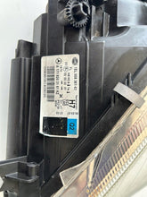 Laden Sie das Bild in den Galerie-Viewer, Frontscheinwerfer Mercedes-Benz Slk 1718203161 Links Scheinwerfer Headlight
