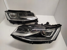 Laden Sie das Bild in den Galerie-Viewer, Frontscheinwerfer VW Transporter 7T1941081C Ein Stück (Rechts oder Links) SCH3967943164bd