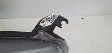 Laden Sie das Bild in den Galerie-Viewer, Frontscheinwerfer Toyota Yaris Rechts Scheinwerfer Headlight SCH1546736319tq