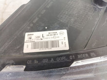 Laden Sie das Bild in den Galerie-Viewer, Frontscheinwerfer Seat Ateca 576941007F 6F1941007E LED Rechts oder Links