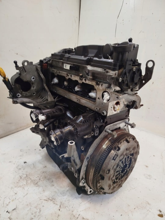Motor VW Passat B8 DCX 1.6 TDI 120PS 88kW 93TKm 2015 Diesel Engine Unkomplett MOT8968950139rs