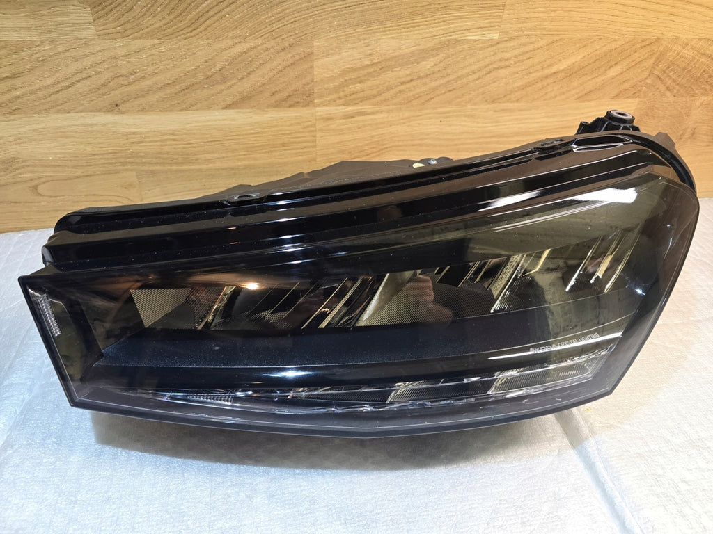 Frontscheinwerfer Skoda Fabia IV CSC28639 LED Links Scheinwerfer Headlight SCH5760662167uz