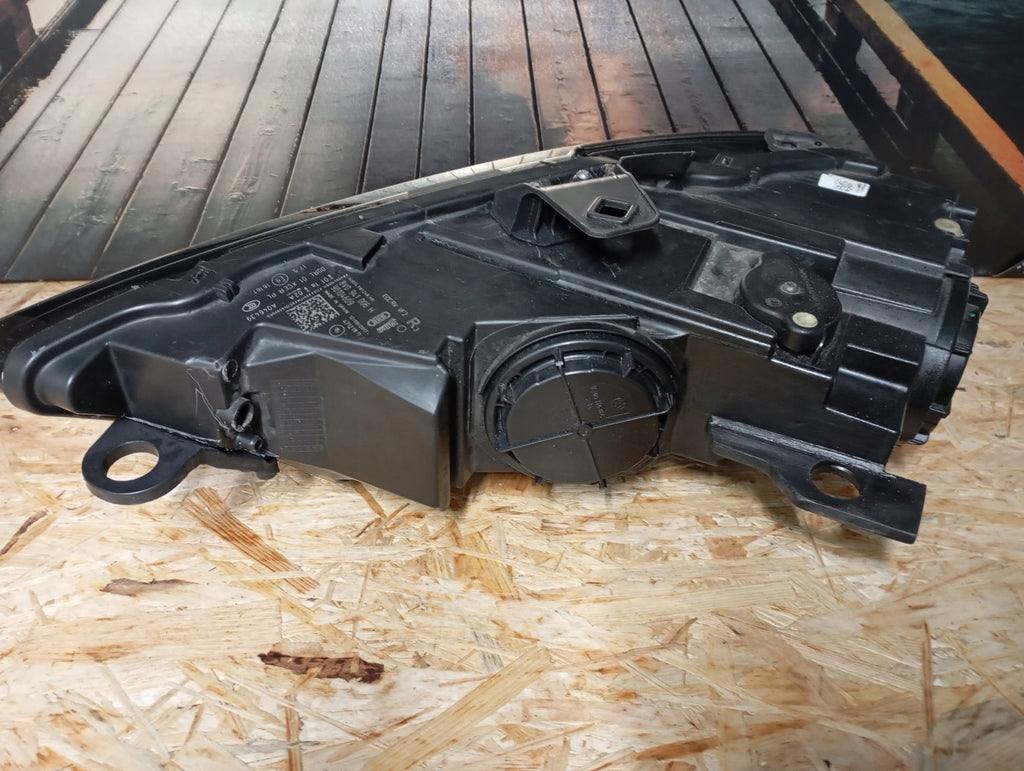 Frontscheinwerfer Audi A3 8V0941006H Xenon Rechts Scheinwerfer Headlight SCH7070604951ro