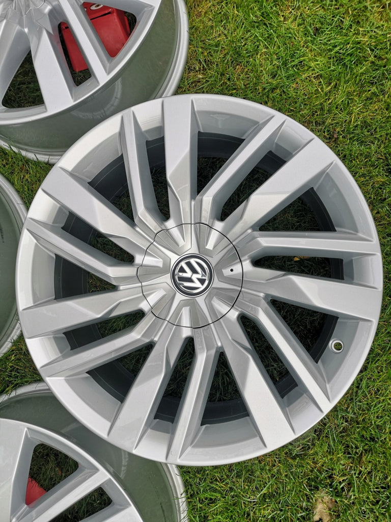 4x Alufelge 19 Zoll 8.0" 5x112 28ET Glanz Silber 760601025 VW Touareg Rim Wheel FEL6564097369px