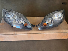 Load image into Gallery viewer, Frontscheinwerfer VW Golf V Plus 5M1941006B 5M1941005B Ein Satz Headlight SCH1705291196tj