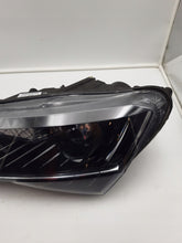 Laden Sie das Bild in den Galerie-Viewer, Frontscheinwerfer Skoda Superb III 3V1941015 Xenon Links Scheinwerfer Headlight