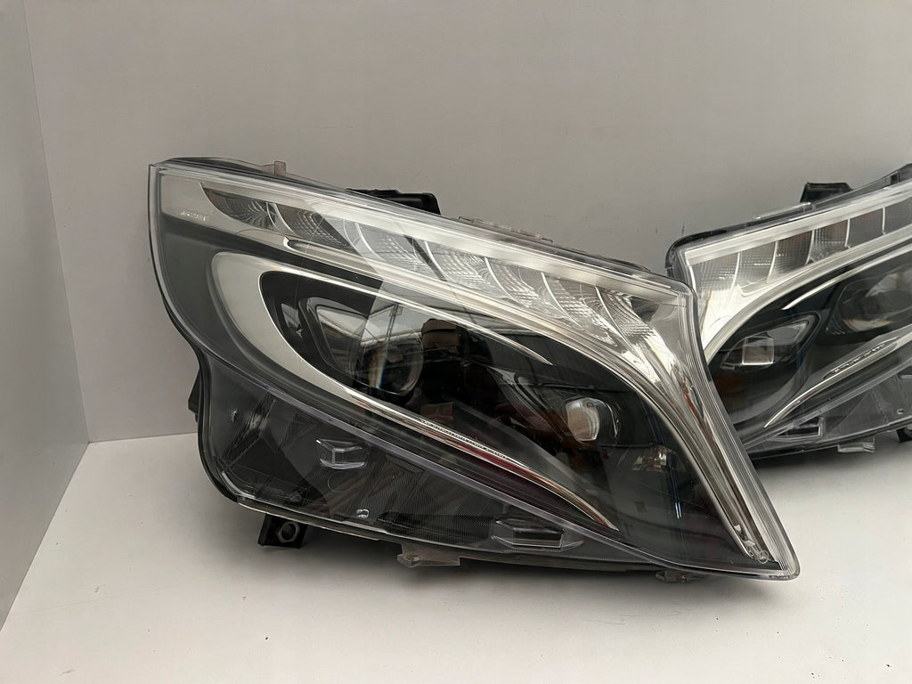 Frontscheinwerfer Mercedes-Benz Vito A4479064600 LED Rechts oder Links