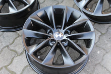 Laden Sie das Bild in den Galerie-Viewer, 4x Alufelge 18 Zoll 8.0" 5x120 43ET Glanz Silber 6787578 BMW F26 X3 F25 FEL4522719632cd
