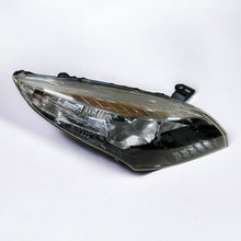 Load image into Gallery viewer, Frontscheinwerfer Renault Megane III 260101010R LED Rechts Headlight