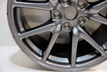 Laden Sie das Bild in den Galerie-Viewer, 1x Alufelge 18 Zoll 8.5" 5x114.3 1044221-00-C Tesla Model 3 Rim Wheel FEL8293253944ll