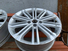 Laden Sie das Bild in den Galerie-Viewer, 1x Alufelge 17 Zoll 7.0" 5x112 49ET 5F0601025S Seat Leon Rim Wheel FEL8277613930rb