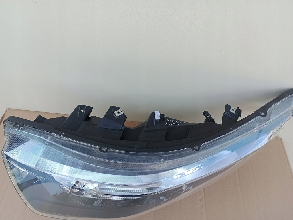 Frontscheinwerfer Iveco Daily IV 05802476874 Links Scheinwerfer Headlight SCH6891350086do