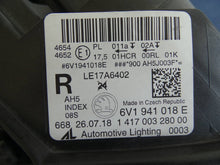 Laden Sie das Bild in den Galerie-Viewer, Frontscheinwerfer Skoda Fabia I 6V1941018E Rechts Scheinwerfer Headlight SCH9935087624cr