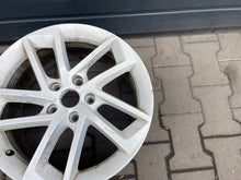 Laden Sie das Bild in den Galerie-Viewer, 1x Alufelge 17 Zoll 7.0" 5x112 5F0601025G Seat Leon Rim Wheel FEL1540012341ow