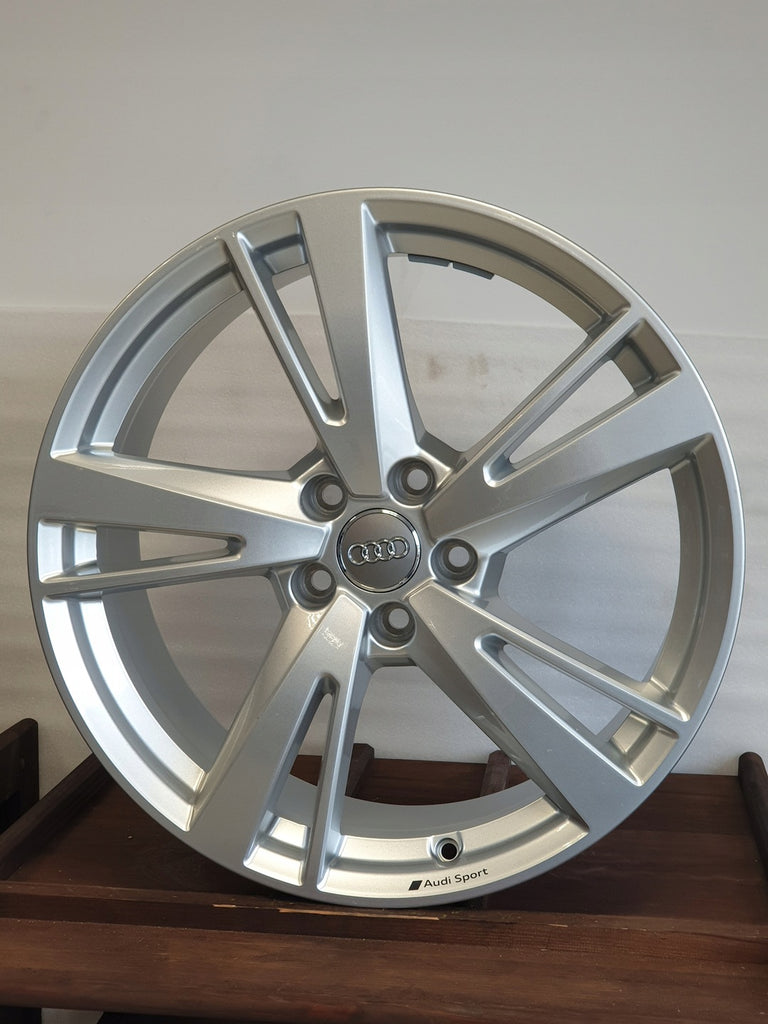 1x Alufelge 19 Zoll 8.0" 5x112 49ET Glanz Silber 8V0601026FH Audi A3 Rim Wheel