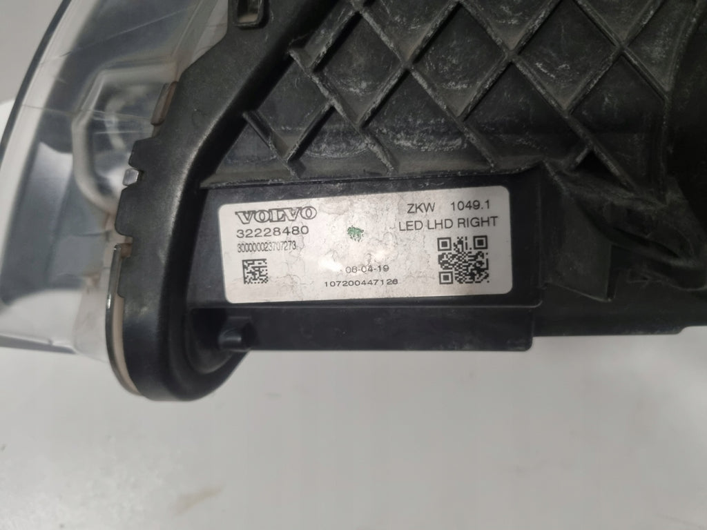 Frontscheinwerfer Volvo Xc40 32228480 Rechts Scheinwerfer Headlight SCH9647996179dr
