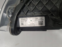 Laden Sie das Bild in den Galerie-Viewer, Frontscheinwerfer Volvo Xc40 32228480 Rechts Scheinwerfer Headlight SCH9647996179dr