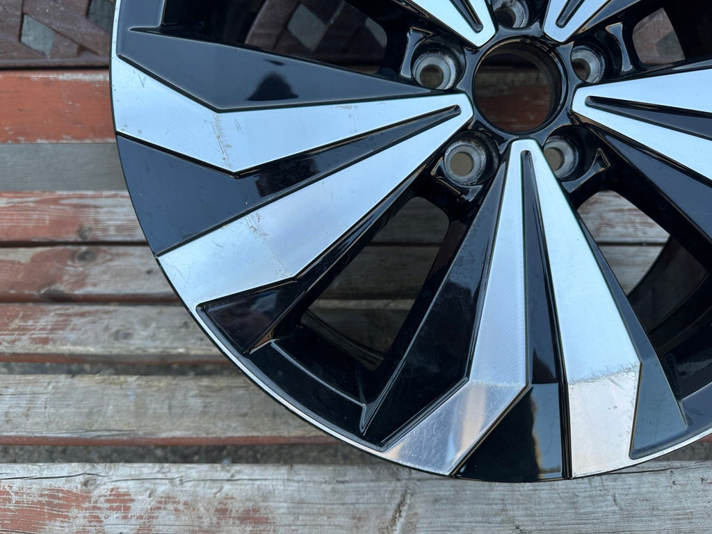 1x Alufelge 17 Zoll 6.5" 5x100 39ET Glanz Schwarz 2GM601025AJ VW T-Cross FEL5401531335nj