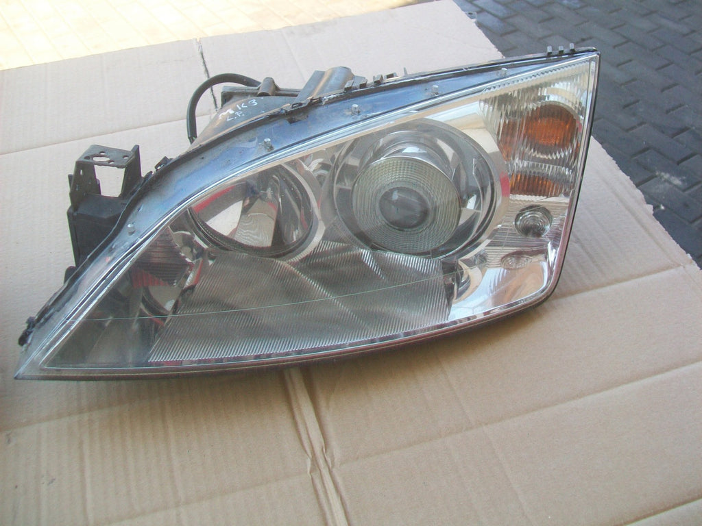 Frontscheinwerfer Ford Mondeo Ein Stück (Rechts oder Links) Headlight