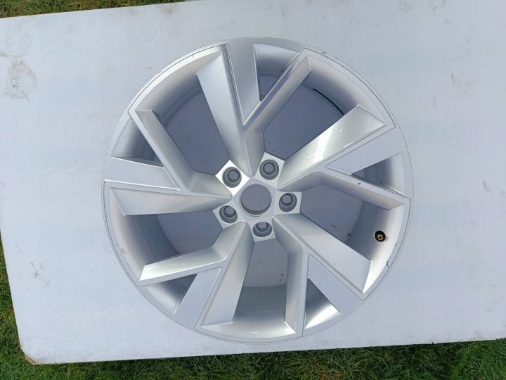 1x Alufelge 19 Zoll 565601025F Skoda Kodiaq Rim Wheel FEL6586005506hb
