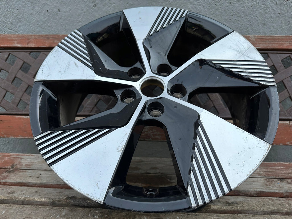 1x Alufelge 18 Zoll 7.0" 5x114.3 34ET 403002015R Renault Megane E-Tech Rim Wheel FEL4253188184qc