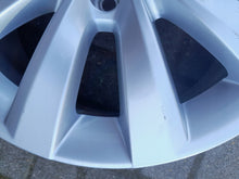 Load image into Gallery viewer, 1x Alufelge 16 Zoll 6.5&quot; 5x112 44ET SC0601025T Vw Rim Wheel