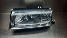 Laden Sie das Bild in den Galerie-Viewer, Frontscheinwerfer Skoda Octavia I 1EL-010202-01 Links Scheinwerfer Headlight SCH2347520369mz
