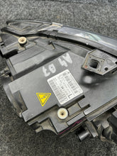 Laden Sie das Bild in den Galerie-Viewer, Frontscheinwerfer Audi A4 B7 8E0941003BM Xenon Links Scheinwerfer Headlight SCH5968870016ga