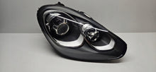 Load image into Gallery viewer, Frontscheinwerfer Porsche Cayenne 7P1941752F Xenon Rechts Scheinwerfer Headlight SCH6851673675zt