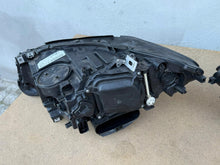 Laden Sie das Bild in den Galerie-Viewer, Frontscheinwerfer BMW F11 F10 7317131 7317132 Xenon Ein Satz Headlight
