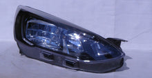 Load image into Gallery viewer, Frontscheinwerfer Ford Focus MX7B-13E014-CC MX7B13E014CC LED Rechts Headlight