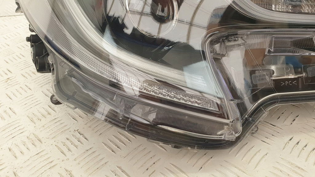 Frontscheinwerfer Toyota Corolla 81110-02S70 LED Rechts Scheinwerfer Headlight