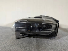 Laden Sie das Bild in den Galerie-Viewer, Frontscheinwerfer Porsche Taycan 9J1941031G LED Links Scheinwerfer Headlight SCH8697979788ly