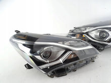 Load image into Gallery viewer, Frontscheinwerfer Toyota Yaris PJT4410 Rechts Scheinwerfer Headlight