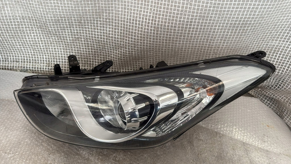 Frontscheinwerfer Hyundai I30 HYUI3012 Links Scheinwerfer Headlight SCH5072131769fs