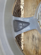 Load image into Gallery viewer, 1x Alufelge 16 Zoll 7.0" 5x114.3 38 5ET Matt Silber 52910-3Z100 Hyundai I40 FEL4450956261tl