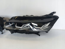 Laden Sie das Bild in den Galerie-Viewer, Frontscheinwerfer Renault 260101515R Full LED Vorderseite Scheinwerfer Headlight