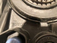 Laden Sie das Bild in den Galerie-Viewer, Frontscheinwerfer Toyota Prius Links Scheinwerfer Headlight SCH6662336810jw