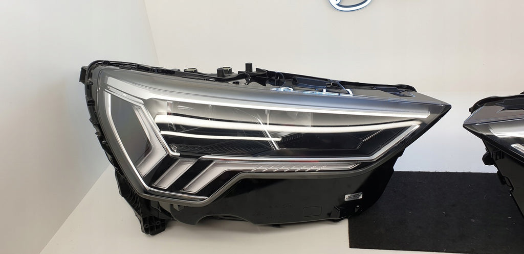 Frontscheinwerfer Audi Q3 83A941033 83A941034 Full LED Rechts oder Links SCH6065895223cx